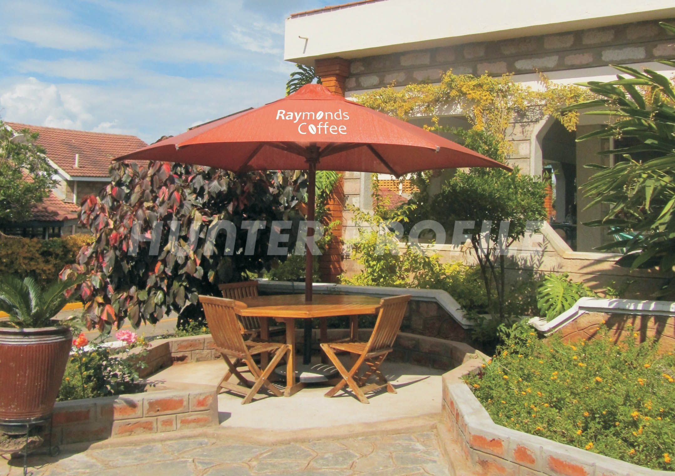parasol-table-and-seat.jpg